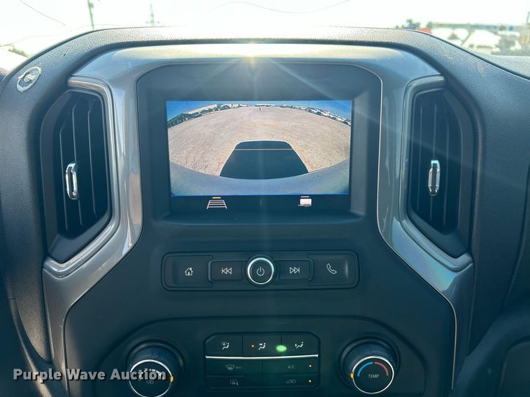 image for item EX9266 2020 Chevrolet Silverado 1500 Double Cab pickup truck