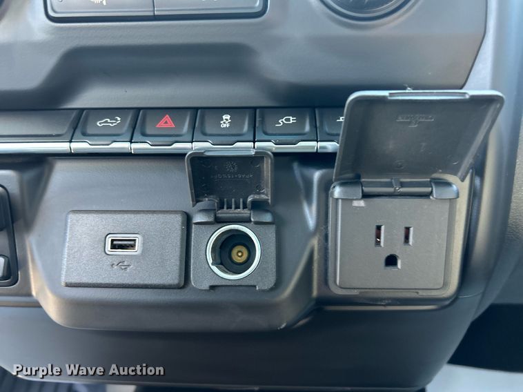 image for item EX9266 2020 Chevrolet Silverado 1500 Double Cab pickup truck