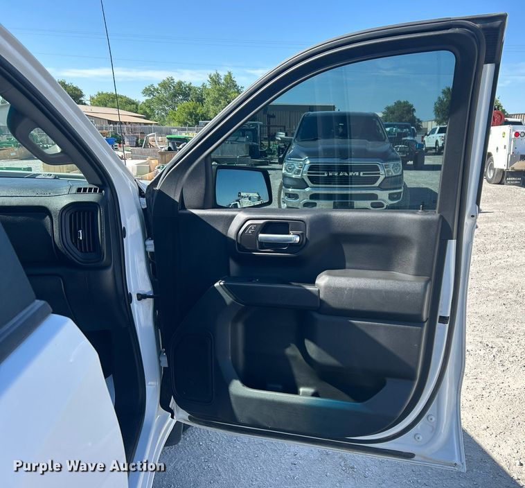 image for item EX9266 2020 Chevrolet Silverado 1500 Double Cab pickup truck