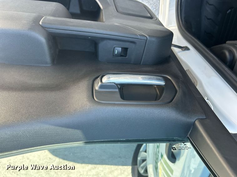 image for item EX9266 2020 Chevrolet Silverado 1500 Double Cab pickup truck