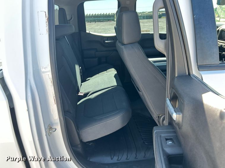 image for item EX9266 2020 Chevrolet Silverado 1500 Double Cab pickup truck