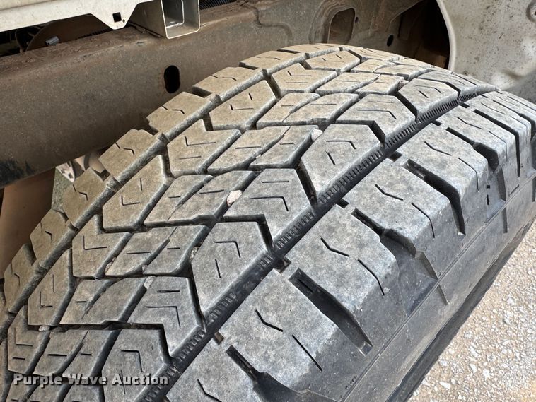 image for item EX9266 2020 Chevrolet Silverado 1500 Double Cab pickup truck