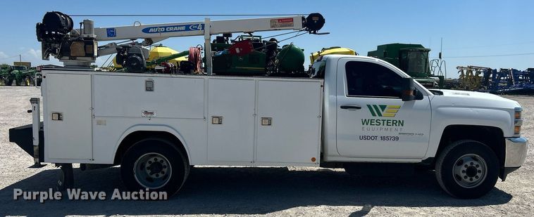 image for item EX9267 2018 Chevrolet Silverado 3500HD utility / service truck