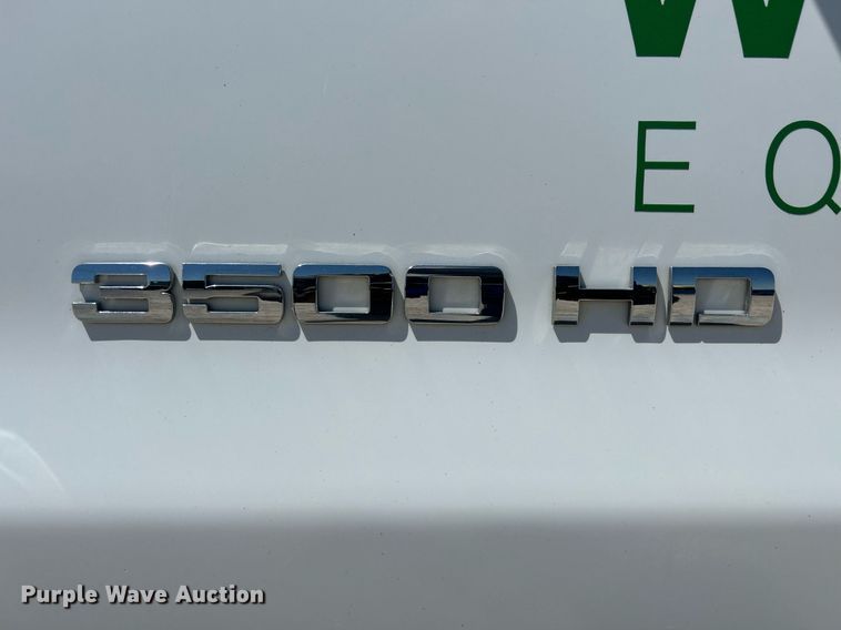 image for item EX9267 2018 Chevrolet Silverado 3500HD utility / service truck