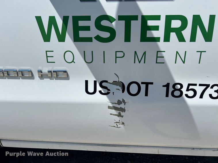 image for item EX9267 2018 Chevrolet Silverado 3500HD utility / service truck