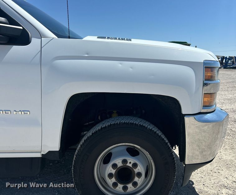 image for item EX9267 2018 Chevrolet Silverado 3500HD utility / service truck