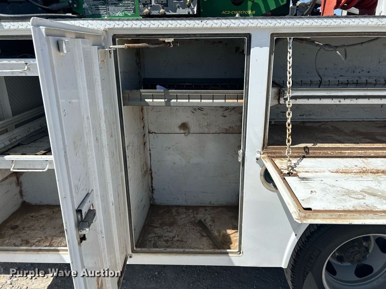 image for item EX9267 2018 Chevrolet Silverado 3500HD utility / service truck