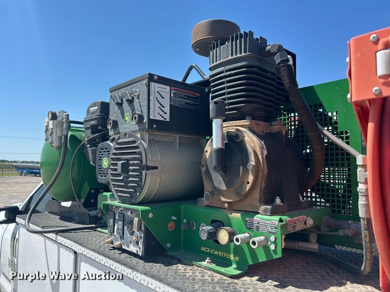 image for item EX9267 2018 Chevrolet Silverado 3500HD utility / service truck