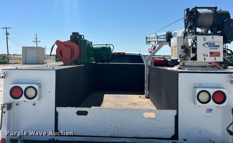 image for item EX9267 2018 Chevrolet Silverado 3500HD utility / service truck