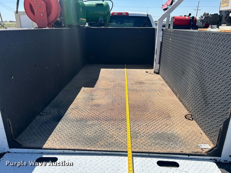 image for item EX9267 2018 Chevrolet Silverado 3500HD utility / service truck