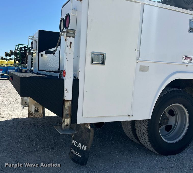 image for item EX9267 2018 Chevrolet Silverado 3500HD utility / service truck