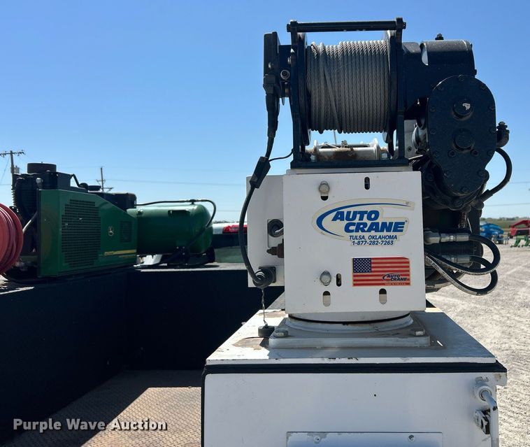 image for item EX9267 2018 Chevrolet Silverado 3500HD utility / service truck