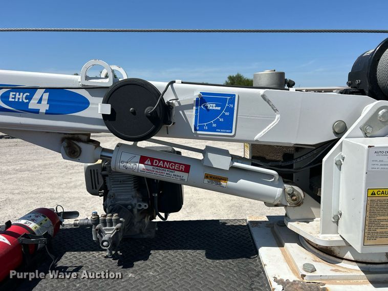 image for item EX9267 2018 Chevrolet Silverado 3500HD utility / service truck