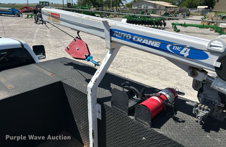 image for item EX9267 2018 Chevrolet Silverado 3500HD utility / service truck