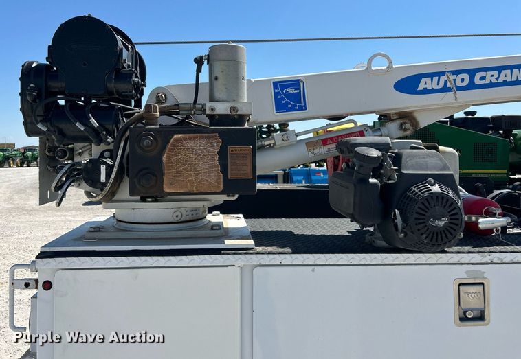 image for item EX9267 2018 Chevrolet Silverado 3500HD utility / service truck