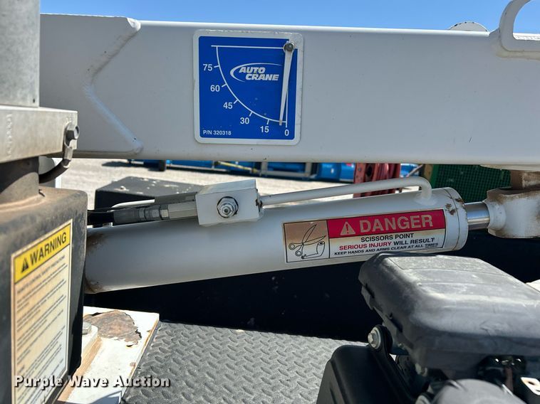 image for item EX9267 2018 Chevrolet Silverado 3500HD utility / service truck