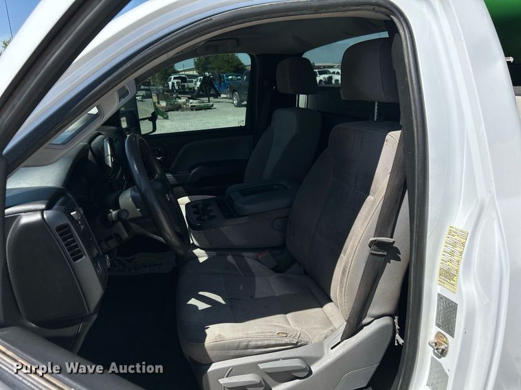 image for item EX9267 2018 Chevrolet Silverado 3500HD utility / service truck