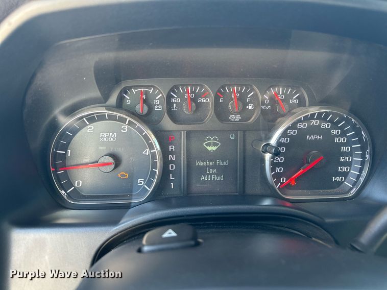 image for item EX9267 2018 Chevrolet Silverado 3500HD utility / service truck