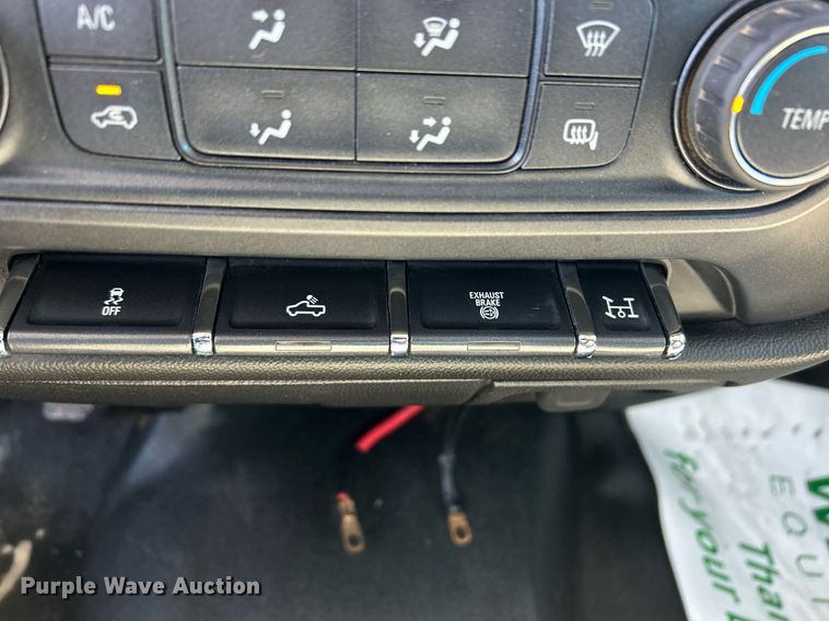 image for item EX9267 2018 Chevrolet Silverado 3500HD utility / service truck