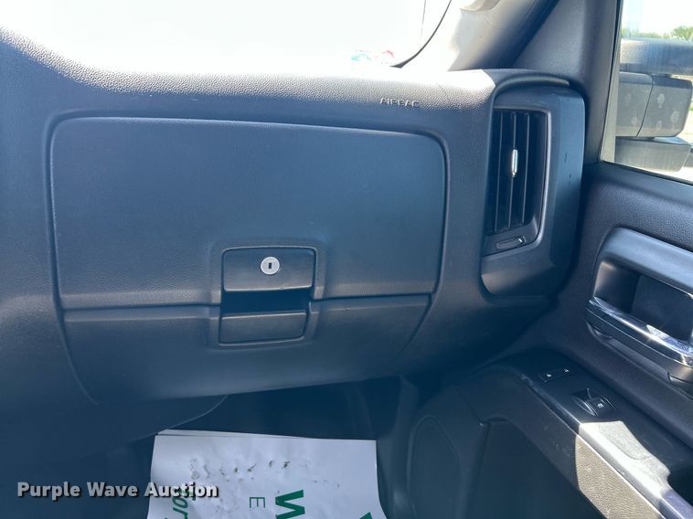 image for item EX9267 2018 Chevrolet Silverado 3500HD utility / service truck