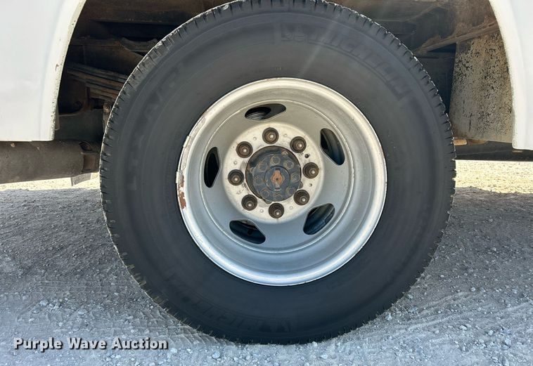 image for item EX9267 2018 Chevrolet Silverado 3500HD utility / service truck