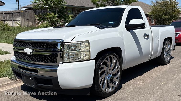 image for item EX9270 2010 Chevrolet Silverado 1500 pickup truck