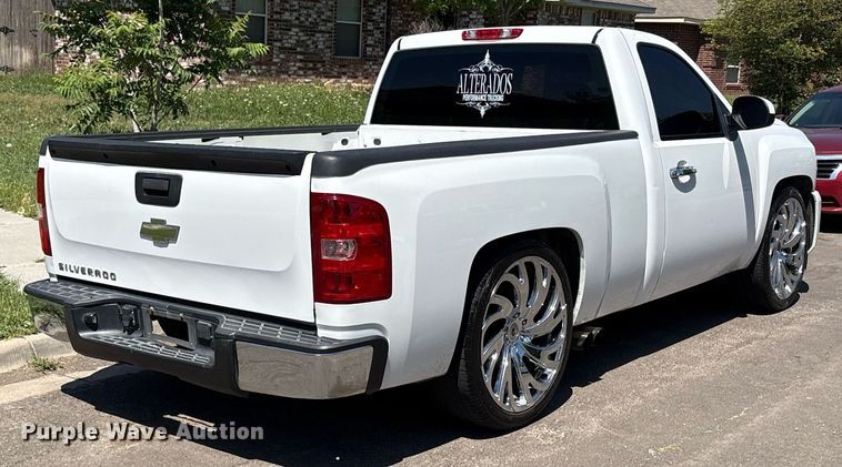 image for item EX9270 2010 Chevrolet Silverado 1500 pickup truck