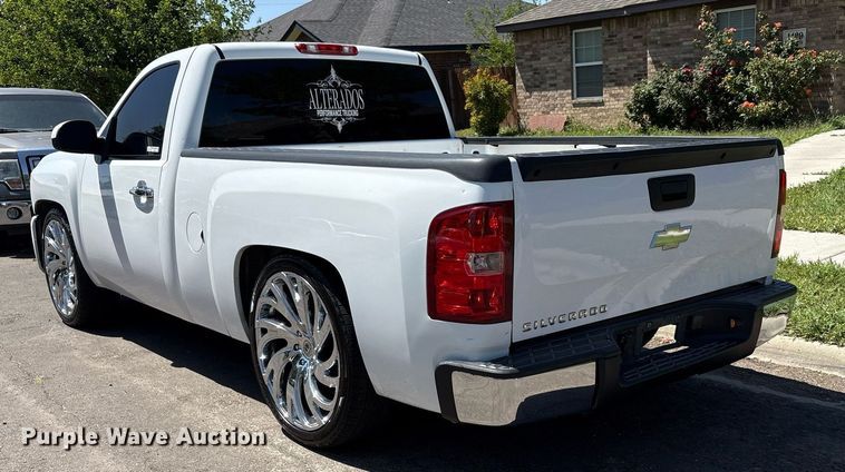 image for item EX9270 2010 Chevrolet Silverado 1500 pickup truck