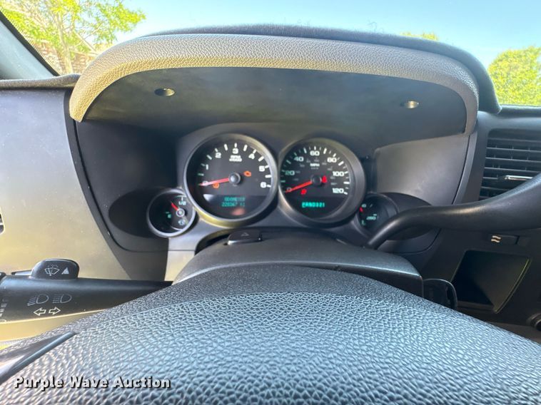 image for item EX9270 2010 Chevrolet Silverado 1500 pickup truck