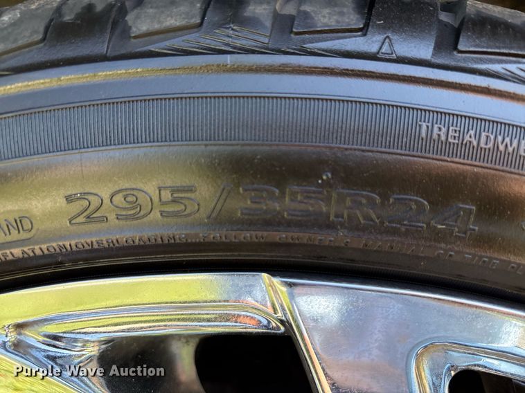 image for item EX9270 2010 Chevrolet Silverado 1500 pickup truck