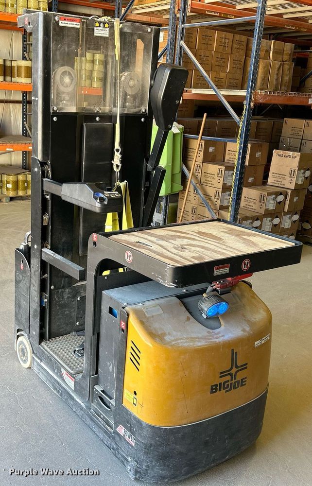 image for item EX9793 2020 Big Joe J1 order picker