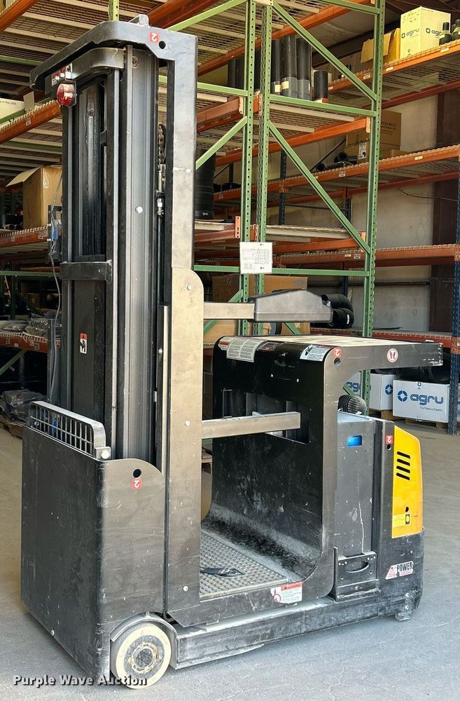 image for item EX9793 2020 Big Joe J1 order picker