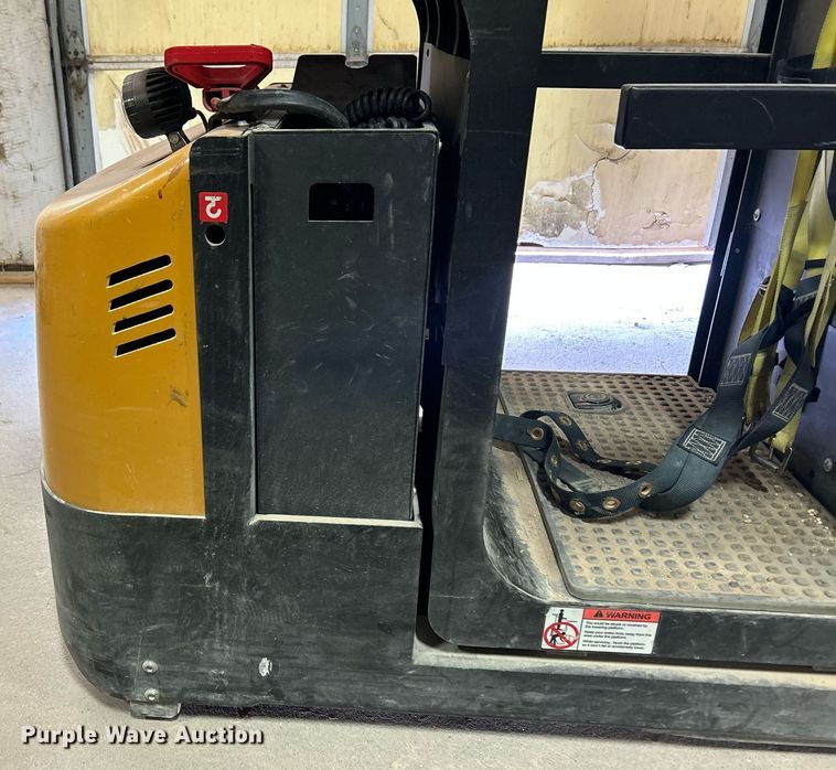 image for item EX9793 2020 Big Joe J1 order picker