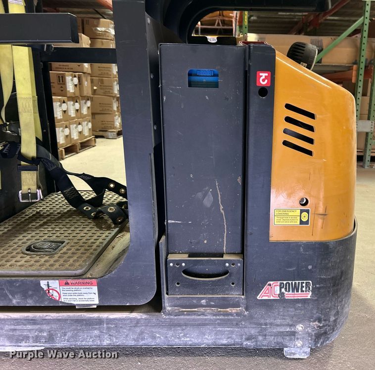 image for item EX9793 2020 Big Joe J1 order picker