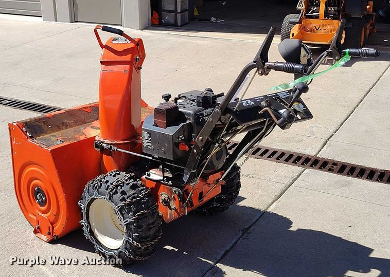 image for item IP9586 Ariens ST1032 snow blower