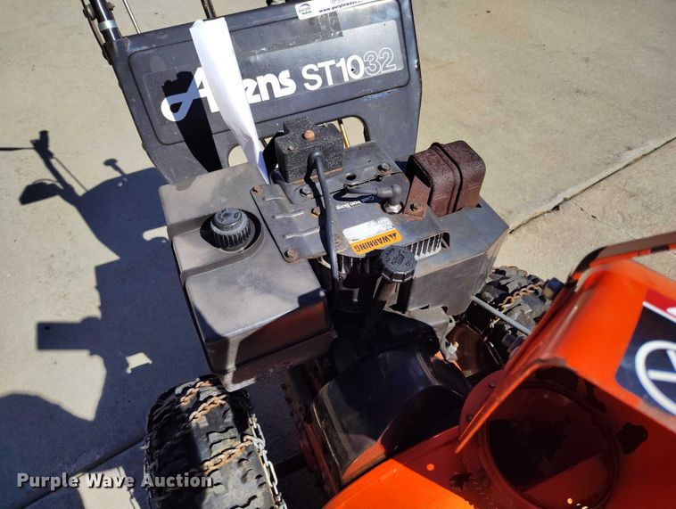image for item IP9586 Ariens ST1032 snow blower