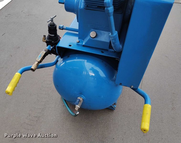 image for item IP9590 Jenny J11HGA-30T air compressor
