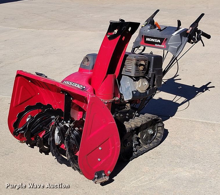 image for item IP9591 Honda HSS1332A snow blower