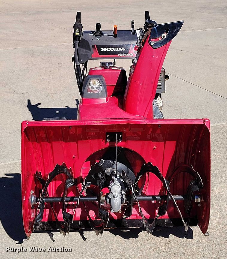 image for item IP9591 Honda HSS1332A snow blower