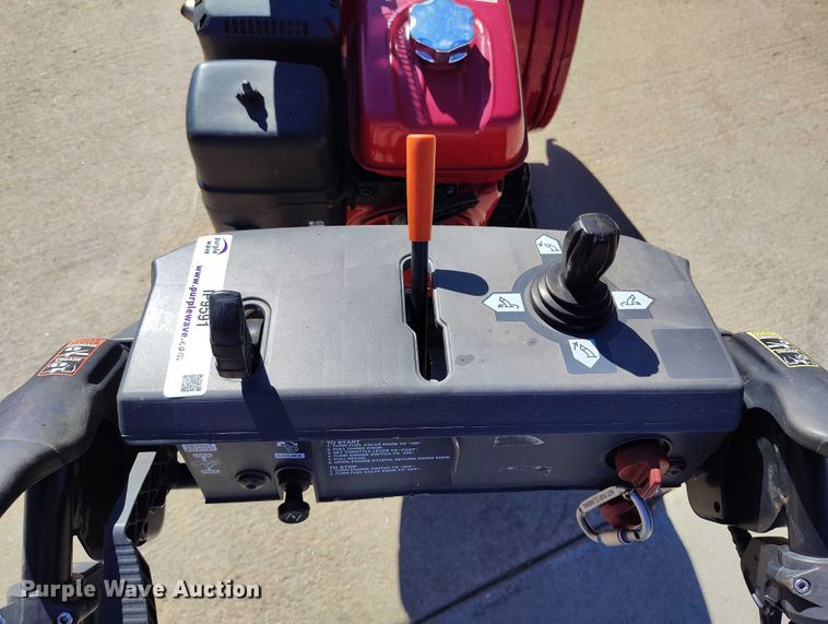 image for item IP9591 Honda HSS1332A snow blower