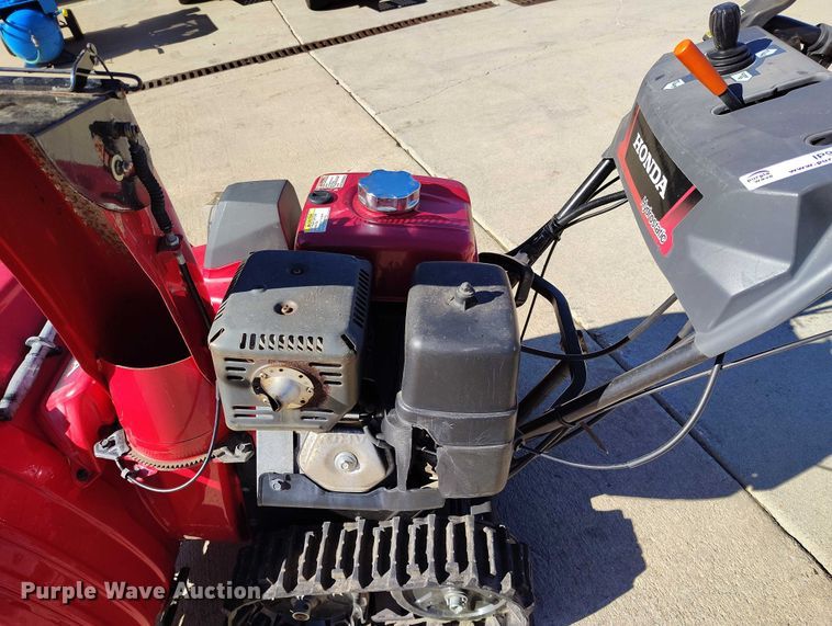 image for item IP9591 Honda HSS1332A snow blower