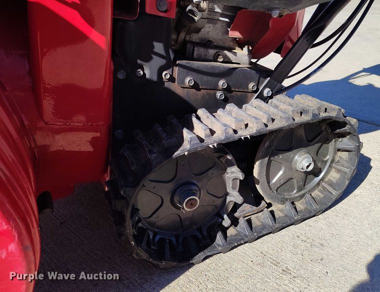 image for item IP9591 Honda HSS1332A snow blower