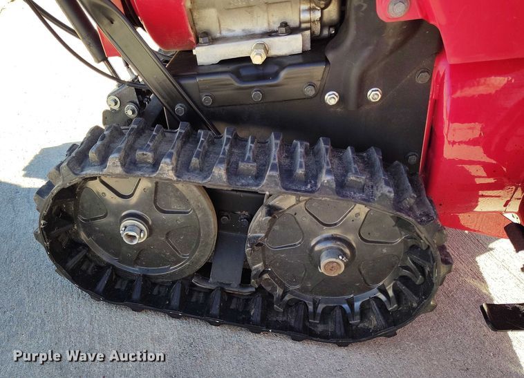 image for item IP9591 Honda HSS1332A snow blower