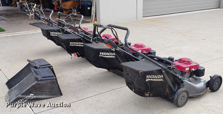 image for item IP9601 (4) Honda HRC216K3 push mowers