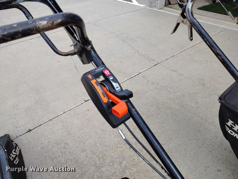 image for item IP9601 (4) Honda HRC216K3 push mowers