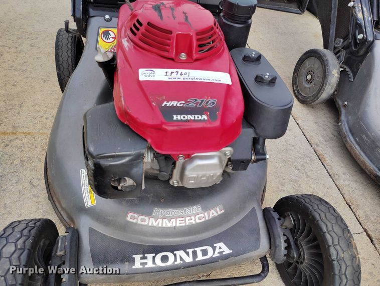 image for item IP9601 (4) Honda HRC216K3 push mowers