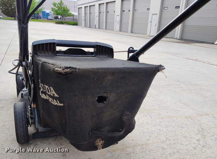 image for item IP9601 (4) Honda HRC216K3 push mowers