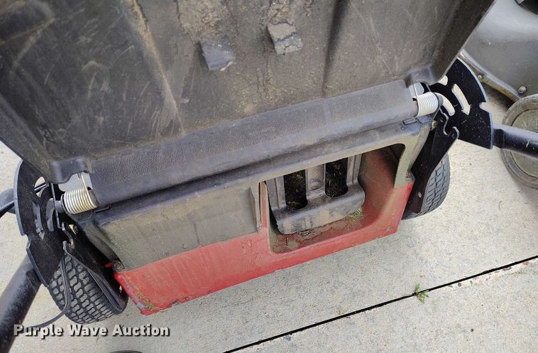 image for item IP9603 (2) push mowers