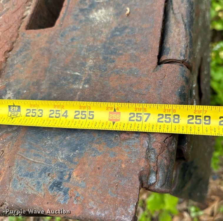 image for item JX9283 1973 Ford F700 rollback truck