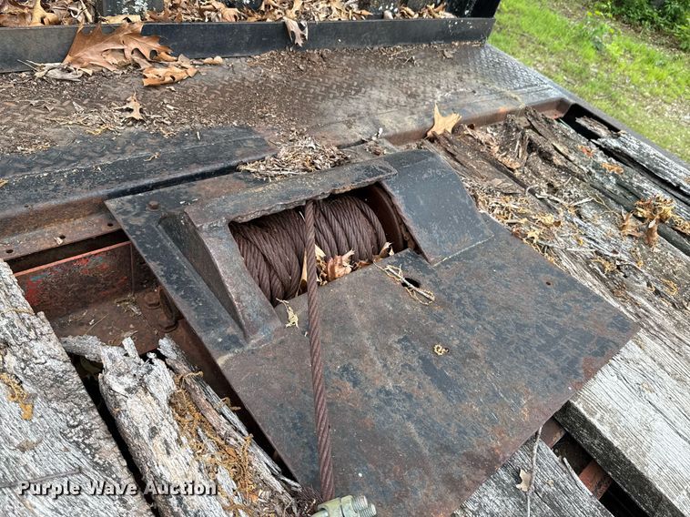 image for item JX9283 1973 Ford F700 rollback truck